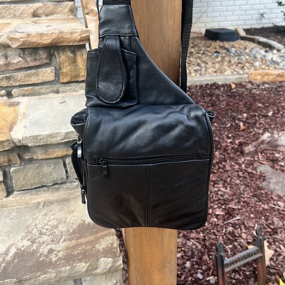 Buxton Bags Buxton Leather Crossbody Bag Poshmark